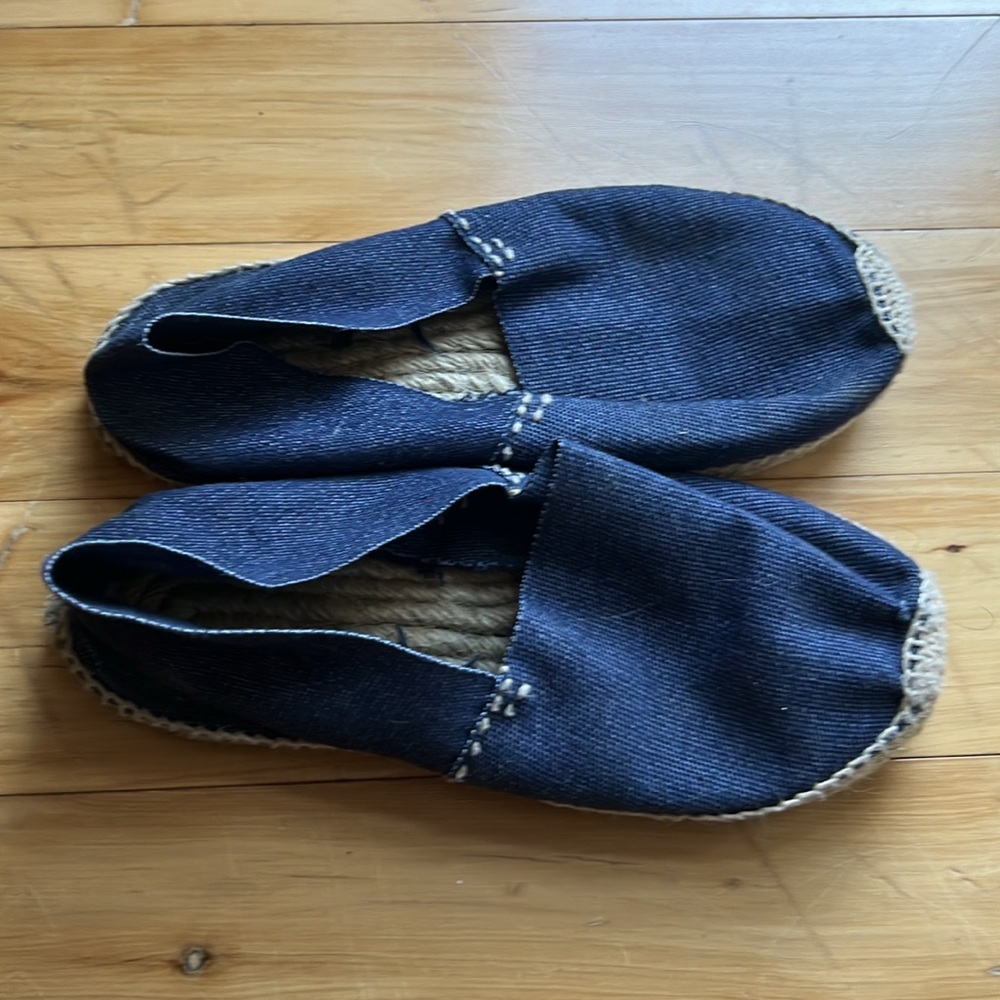 Shoes - Picture 8 of 8